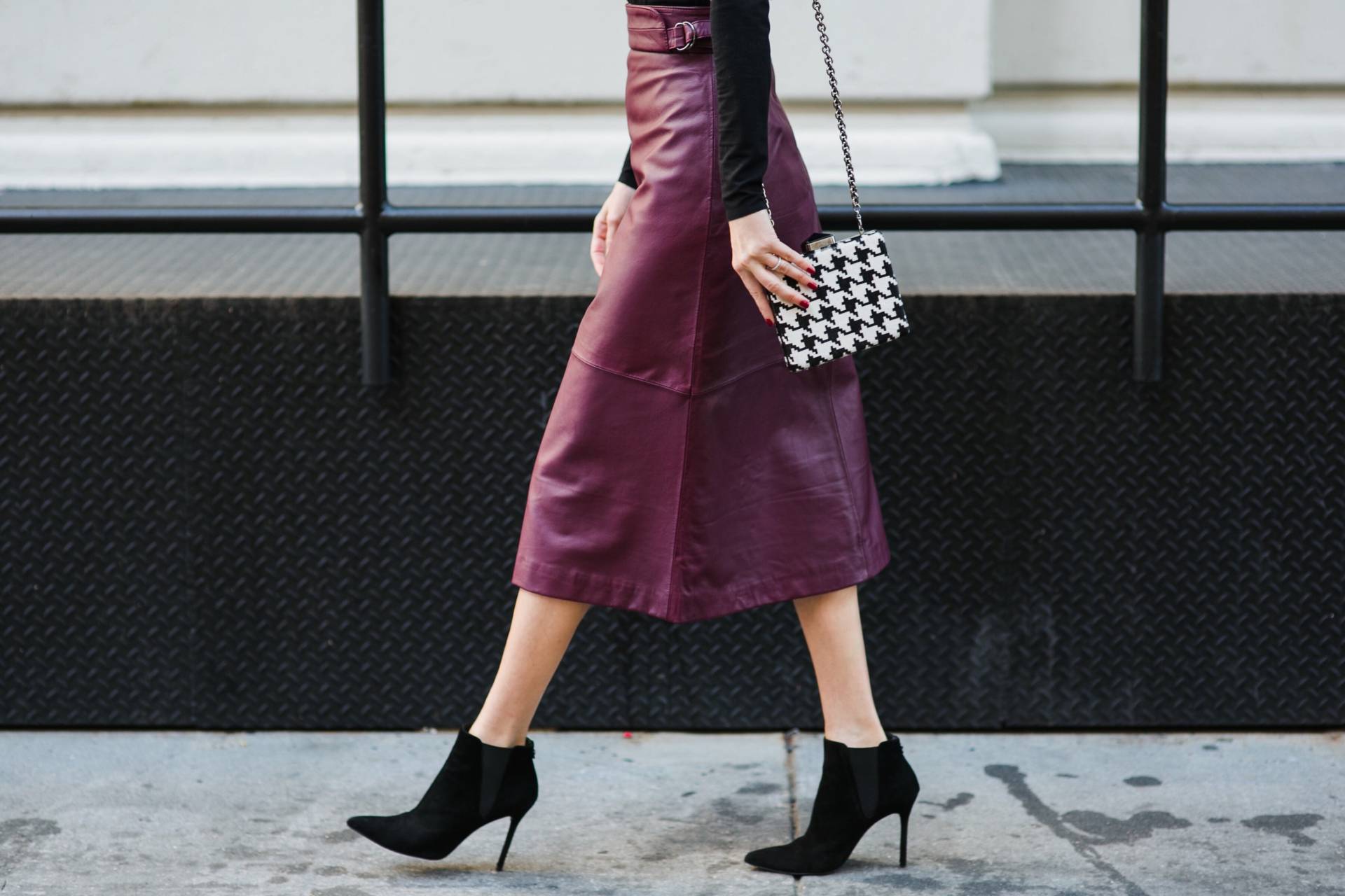 Now Styling: Burgundy and Black - Obsessions Now