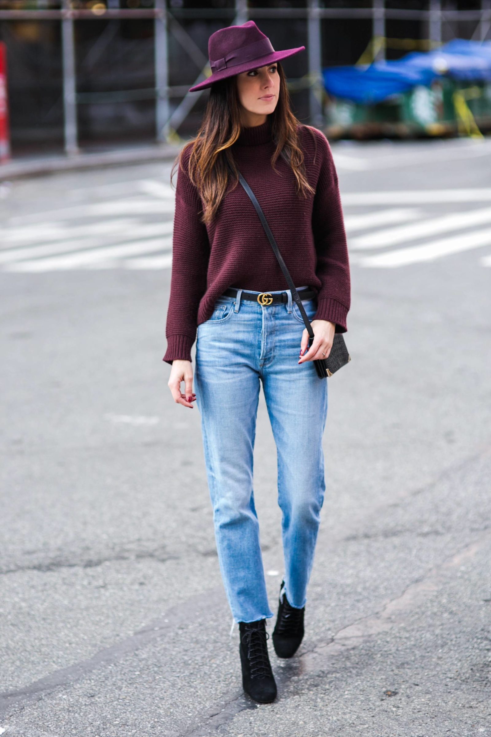 Styling Now: Slouchy Sweaters and Mom Jeans - Obsessions Now